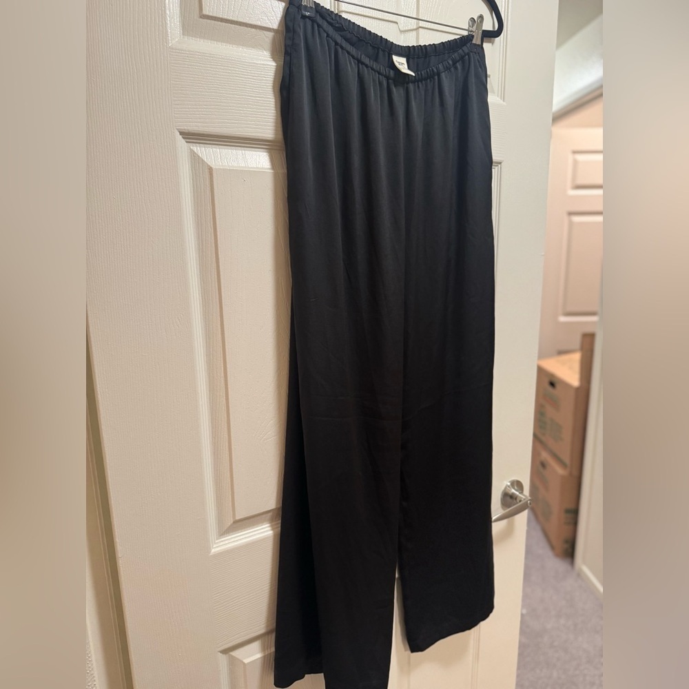 Open Edit Icon Pull On Wide Leg Satin like Pants - Picture 9 of 13